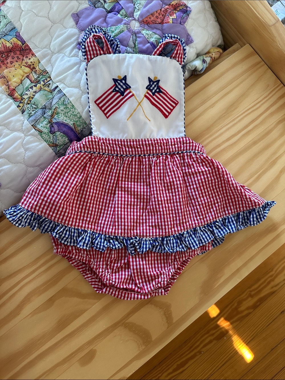 Flag Appliqué Bubble by Petit Ami